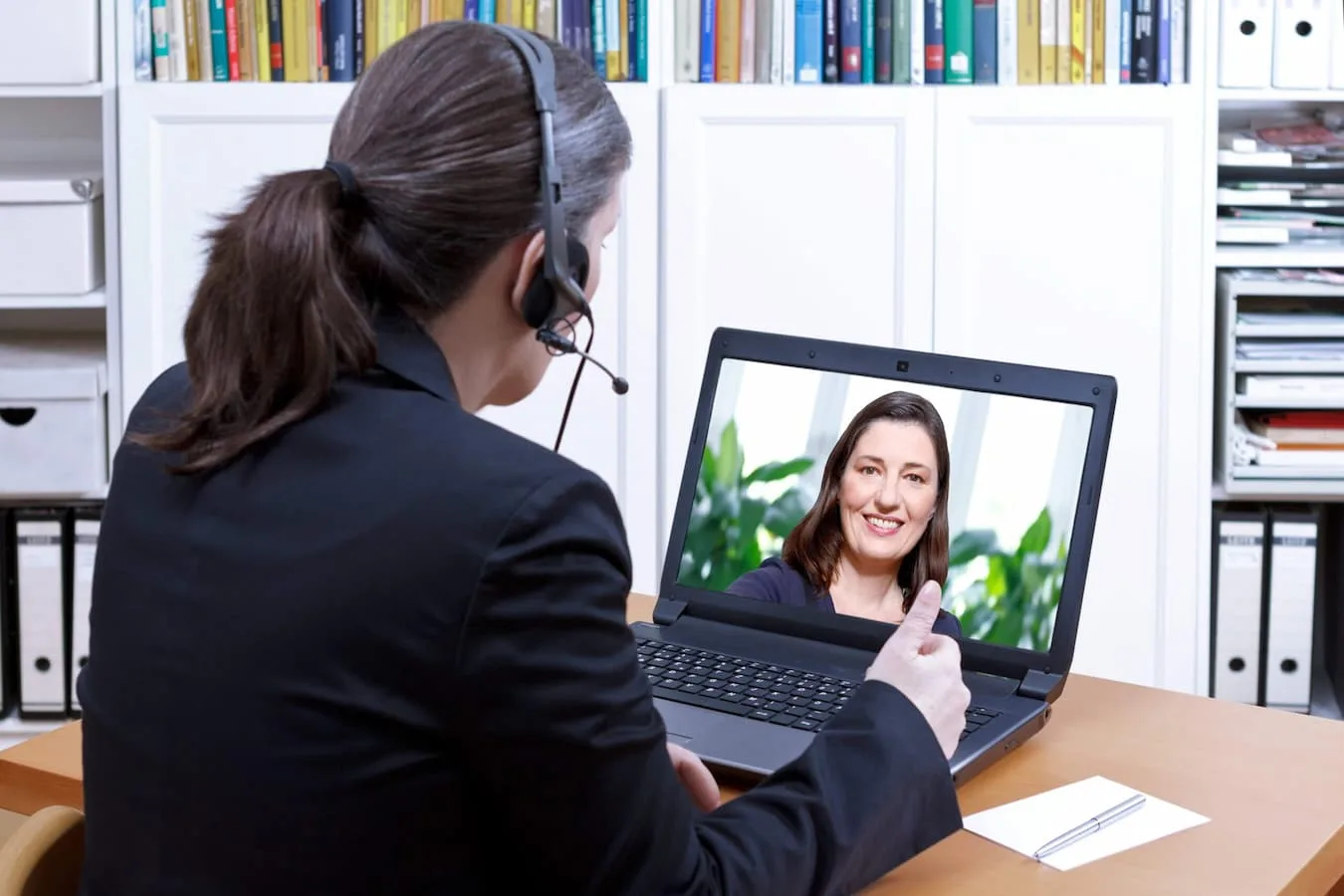 Video Remote Sign Language Interpreting